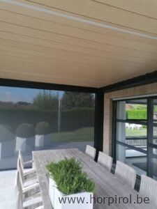 camargue terrasoverkapping gesloten lamellen